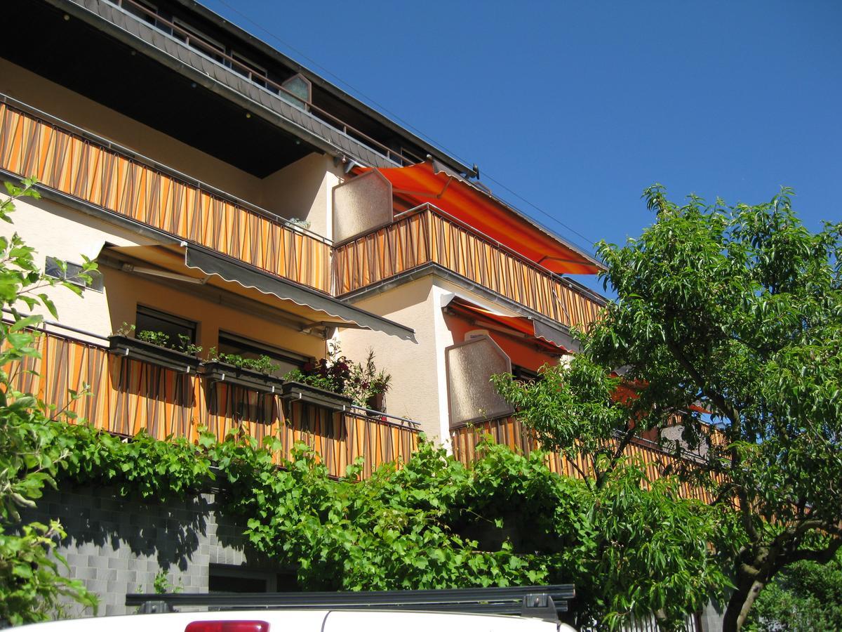 Mosel-Appartements Nehren Zell an der Mosel Exterior photo
